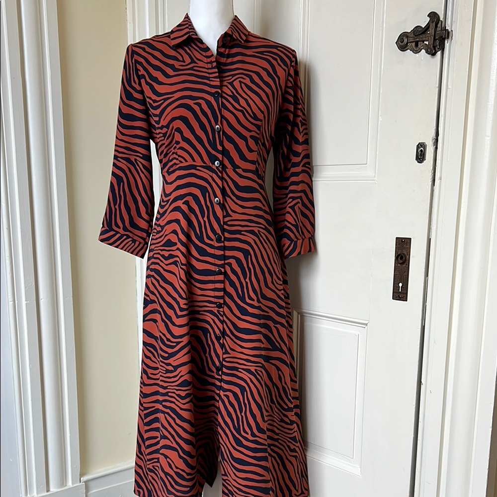 Tiger Print Button-Down Maxi Dress - Picture 2 of 6